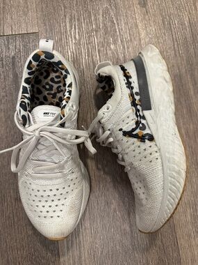 Nike Women’s White Knit Running Shoes with Leopard Accent